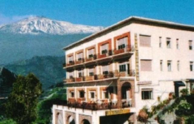 Hotel Panorama Di Sicilia Castelmola Extérieur photo